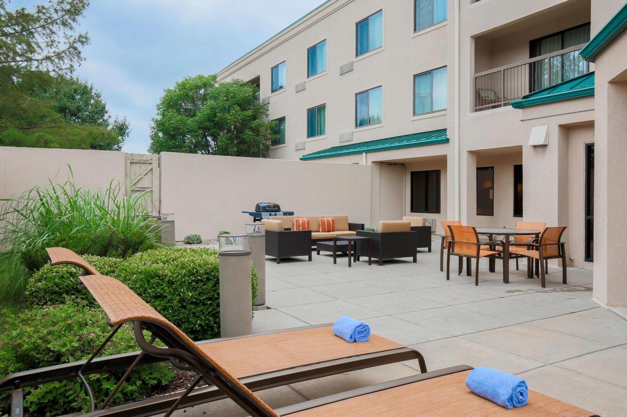 Courtyard By Marriott Τοπέκα Εξωτερικό φωτογραφία